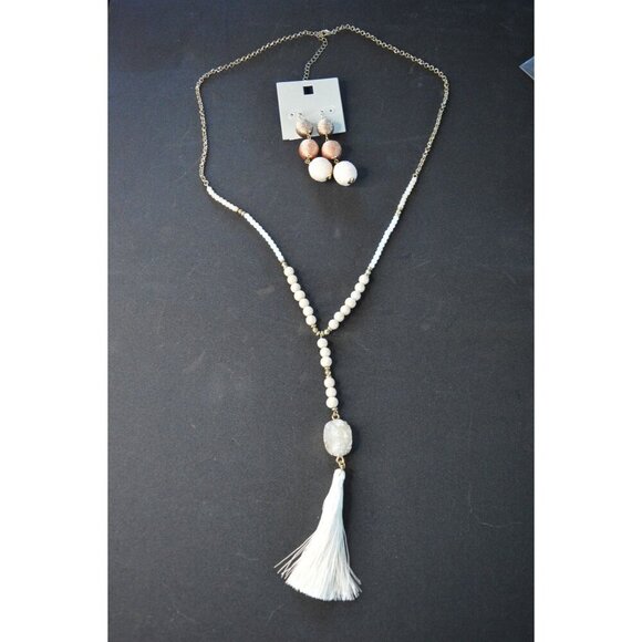 New Boho Tassel Necklace & Earrings Set With Natural Stone Accents - Picture 12 of 12